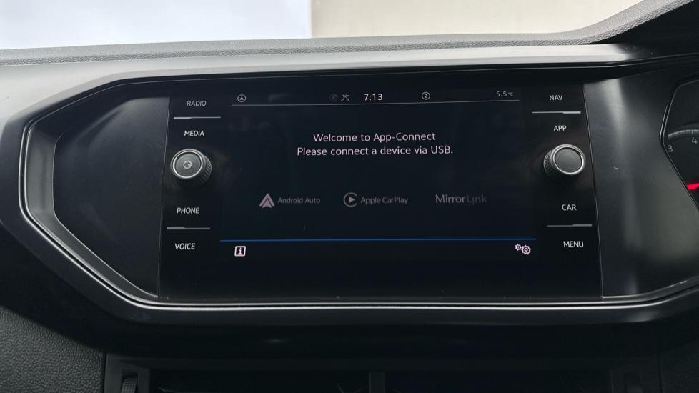 Apple Car Play & Android Auto