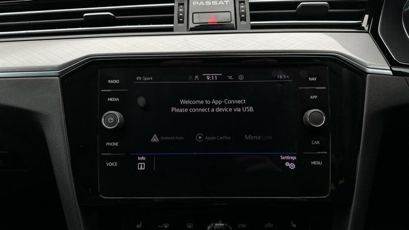 Apple Car Play & Android Auto