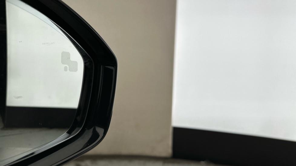 Blind Spot Monitoring System 