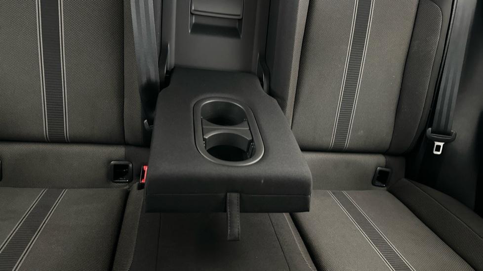 Rear Armrest/ Cup Holder