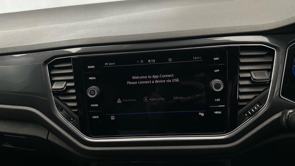 Apple Car Play & Android Auto