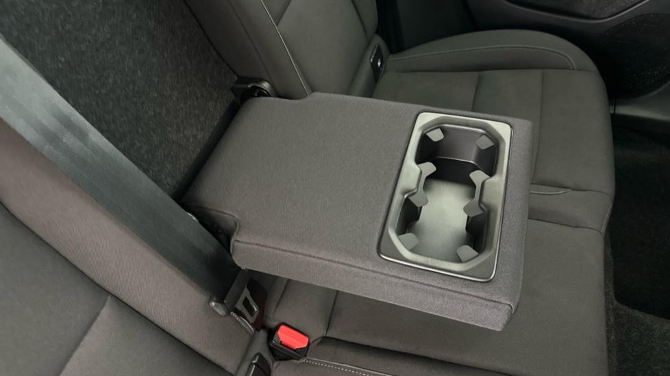 Rear Armrest/ Cup Holder