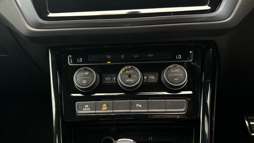 Air Conditioning /Dual Climate Control 