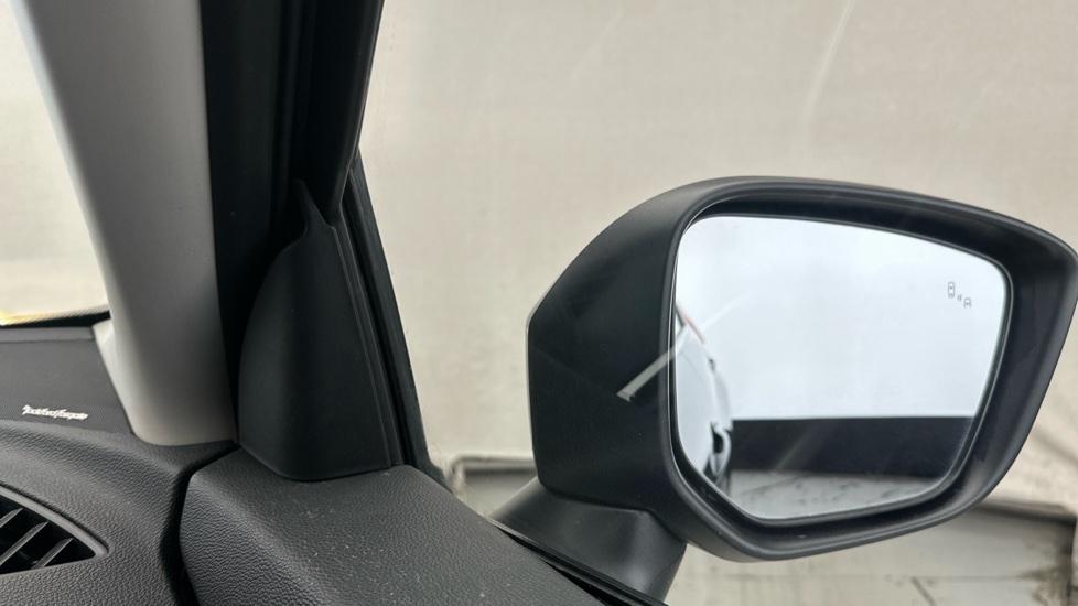 Blind Spot Monitoring System 