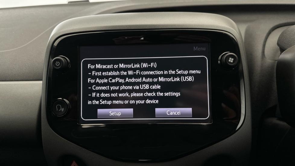 Apple Car Play & Android Auto