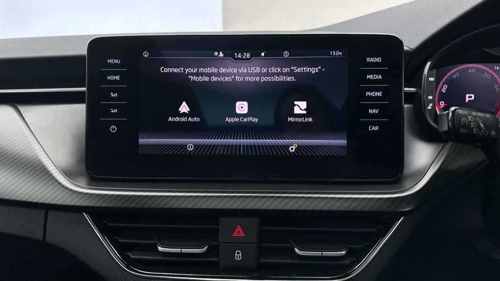 Apple Car Play & Android Auto