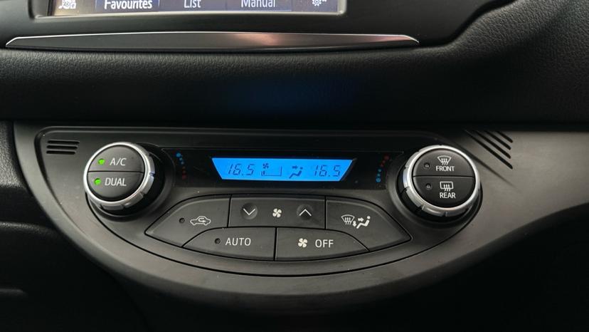 Air Conditioning / Dual Climate Control 