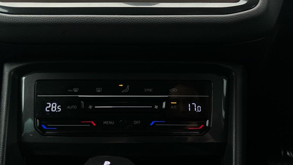 Air Conditioning / Dual Climate Control 