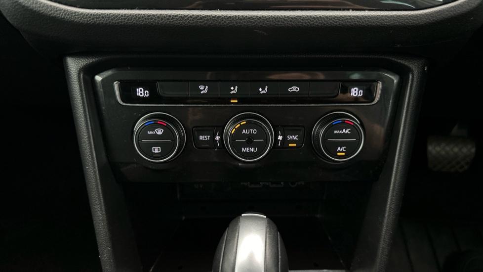 Air Conditioning /Dual Climate Control 