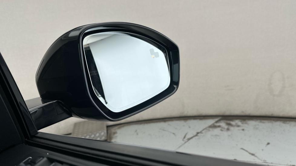 Blind Spot Monitoring System 