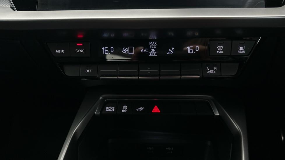 Air Conditioning /Dual Climate Control 