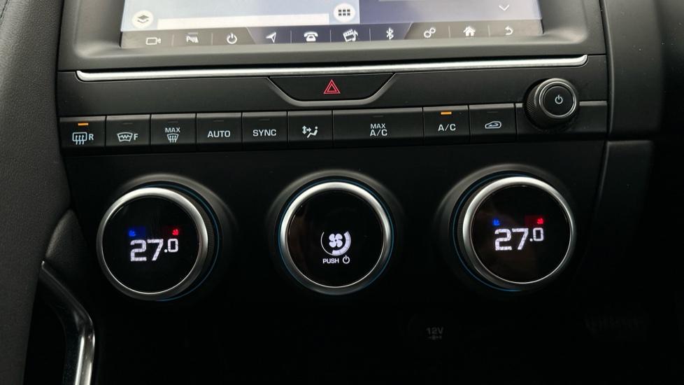 Air Conditioning / Dual Climate Control 