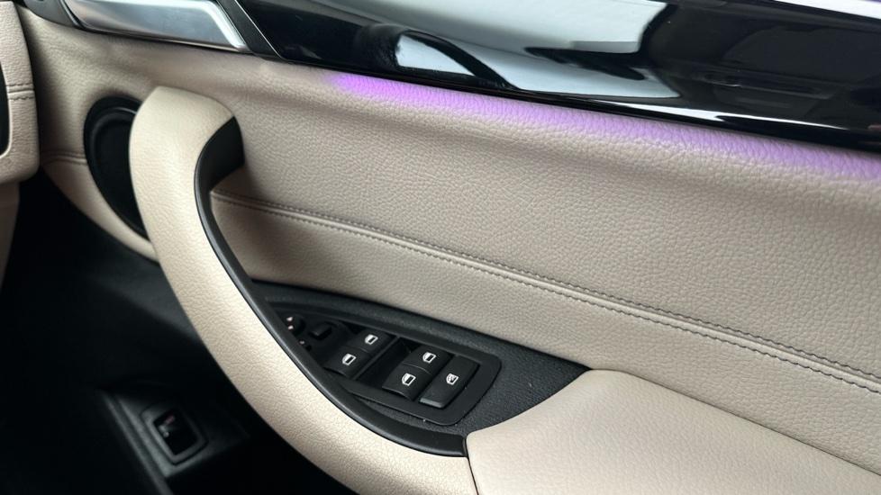 Electric Windows / Wing Mirrors / Ambient Lighting 