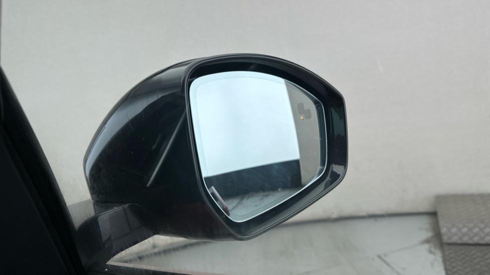 Blind Spot Monitoring System 