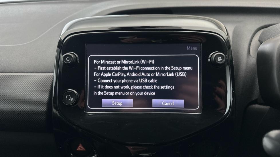 Apple Car Play & Android Auto