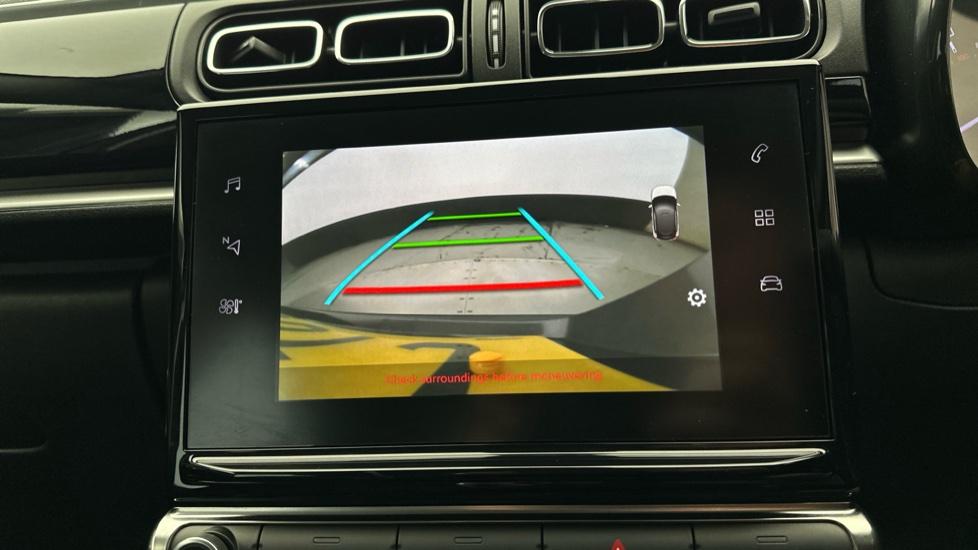 Rear View Camera /Park Pilot 