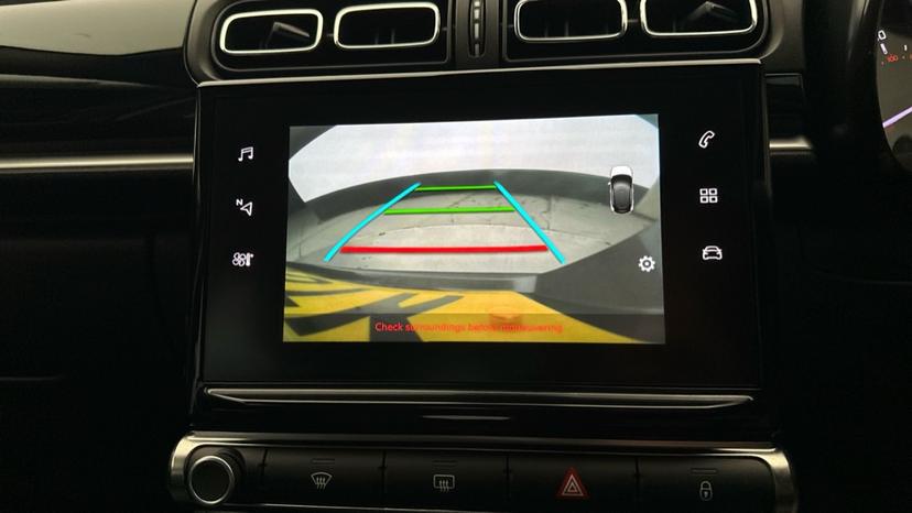 Rear View Camera /Park Pilot 