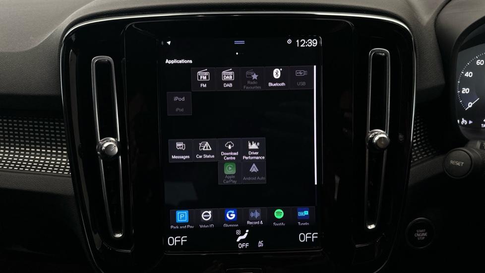 Apple Car Play & Android Auto