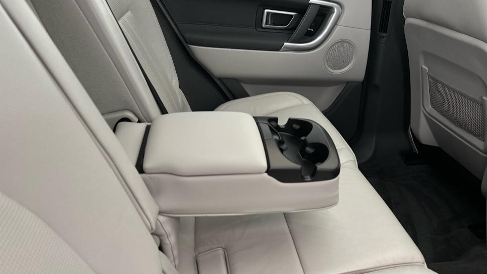 Rear Armrest/ Cup Holder