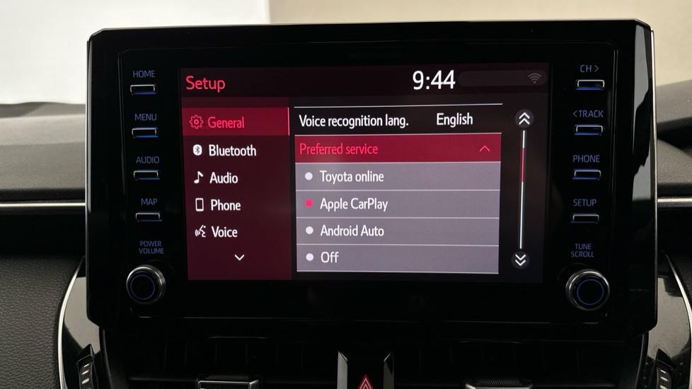 Apple CarPlay/Android Auto 