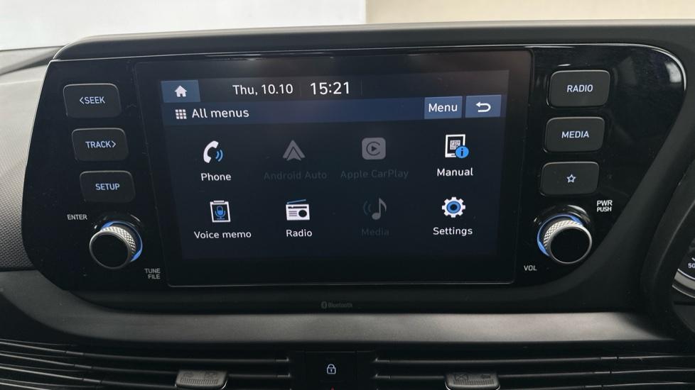 Apple Car Play & Android Auto