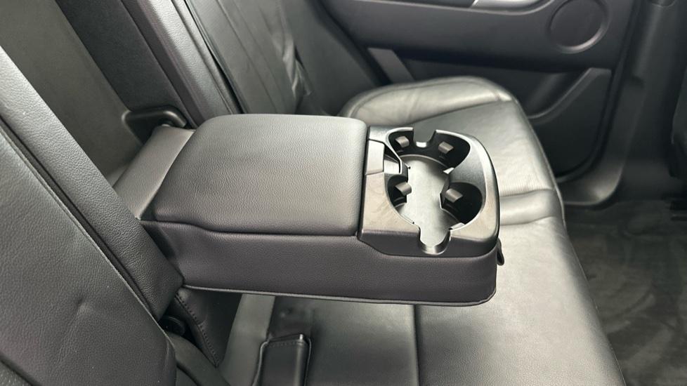 Rear Armrest/ Cup Holder