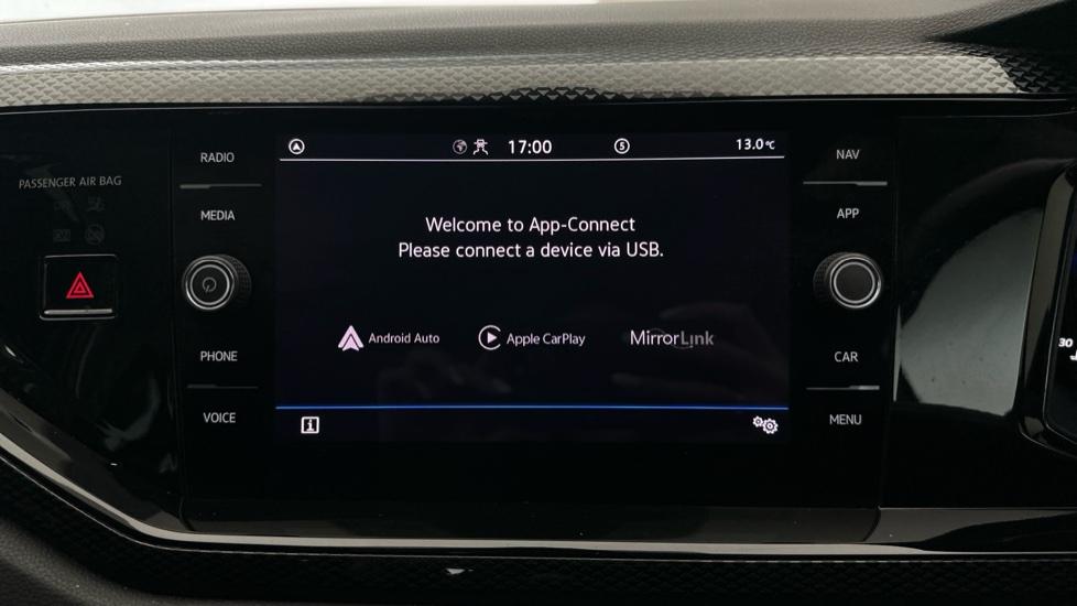 Apple Car Play & Android Auto