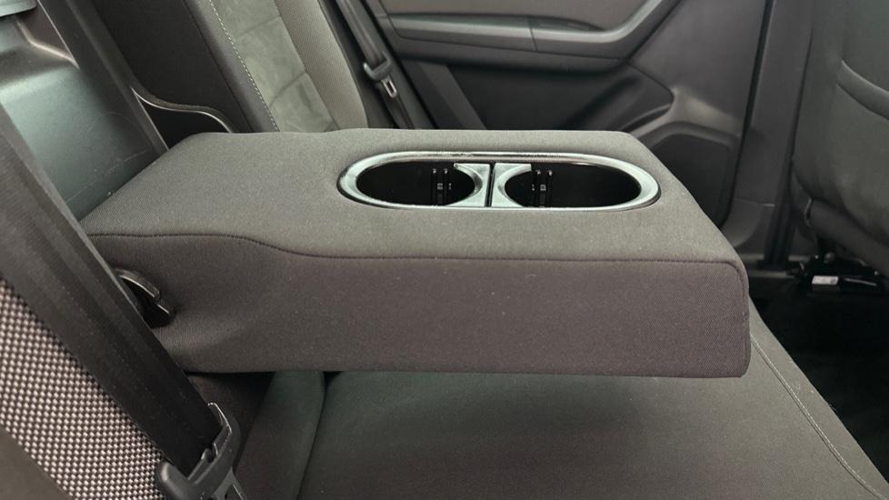 Rear Armrest/ Cup Holder