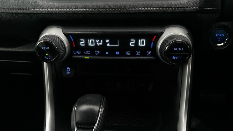 Air Conditioning / Dual Climate Control 