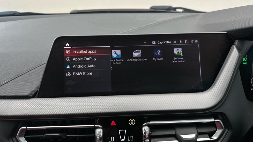 Apple Car Play & Android Auto