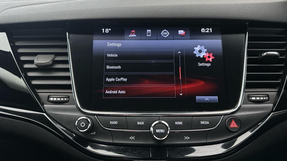 Apple Car Play & Android Auto