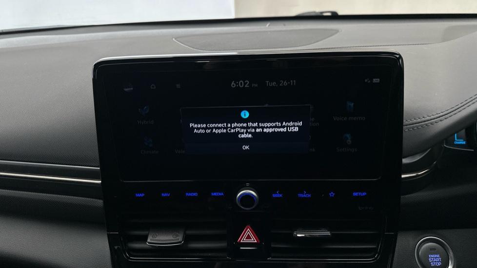 Apple Car Play & Android Auto