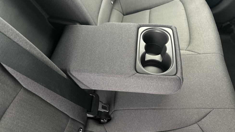 Rear Armrest/ Cup Holder