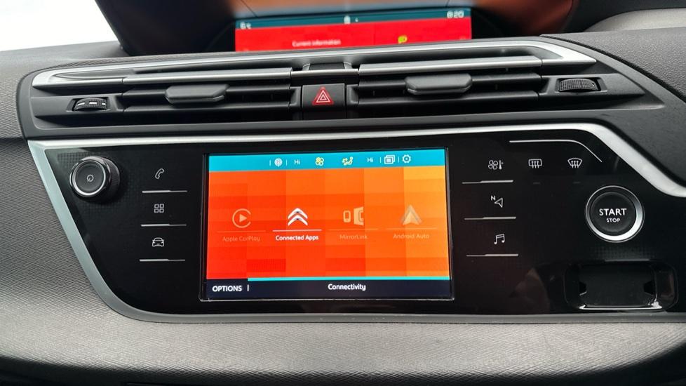 Apple Car Play & Android Auto