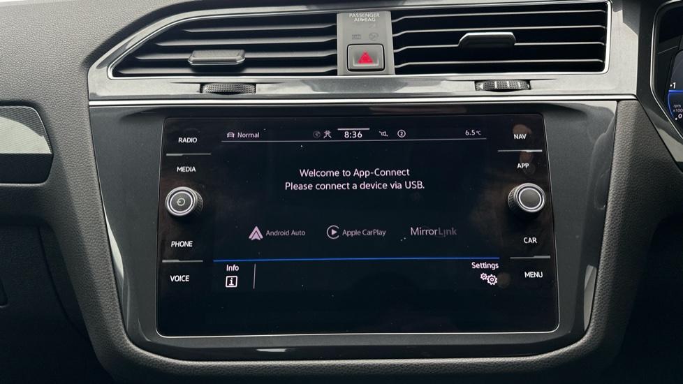 Apple Car Play & Android Auto