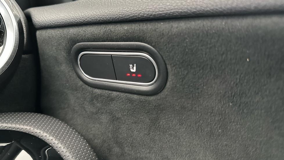 Heated Seats 