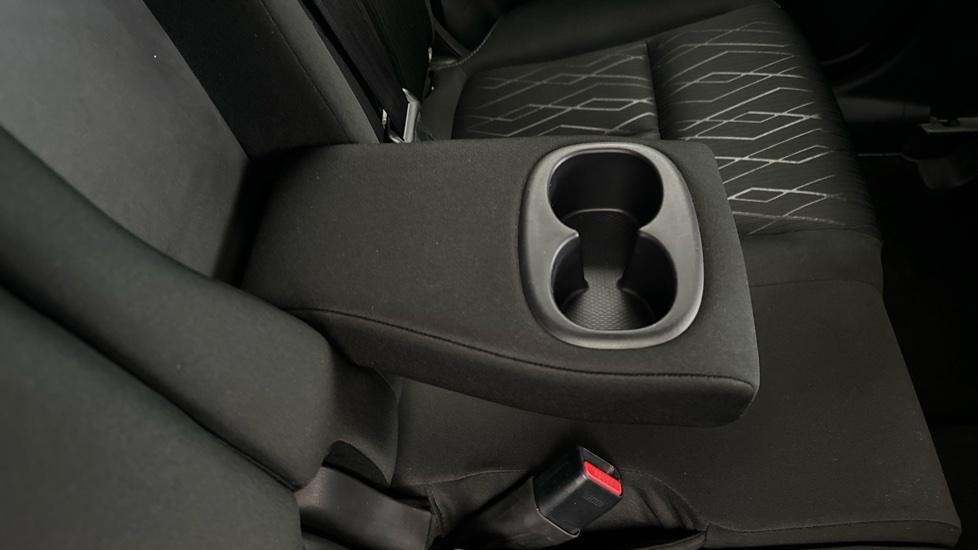 Rear Armrest/ Cup Holder