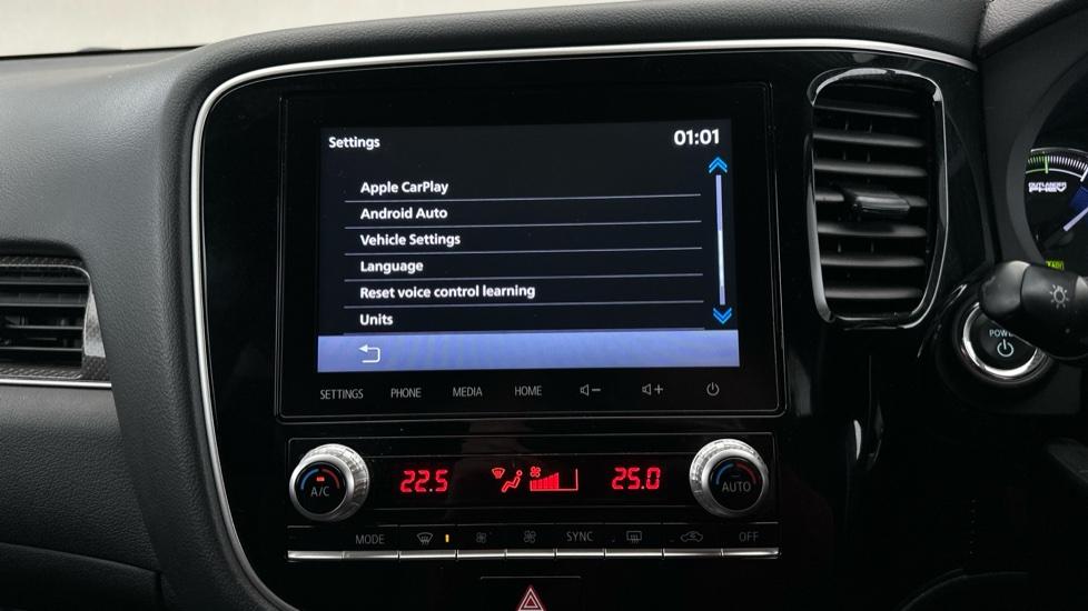 Apple Car Play & Android Auto