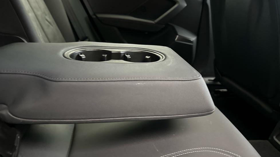 Rear Armrest/ Cup Holder