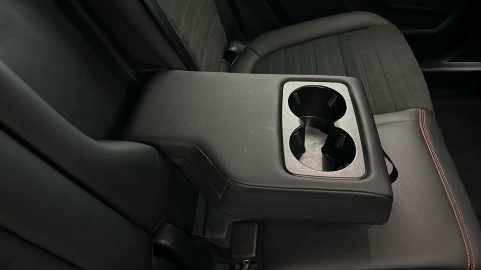 Rear Armrest/ Cup Holder