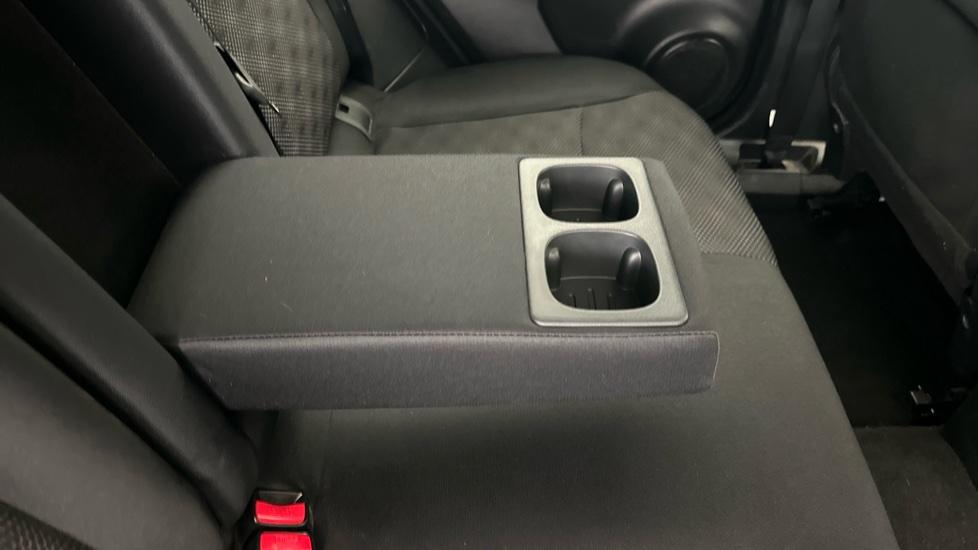 Rear Armrest/ Cup Holder