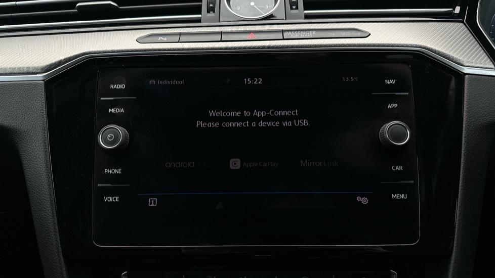 Apple Car Play & Android Auto