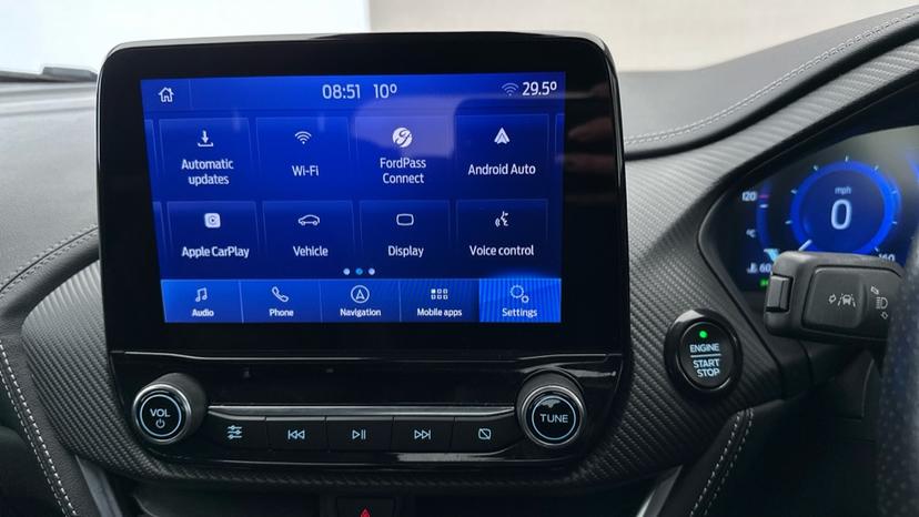 Apple Car Play & Android Auto