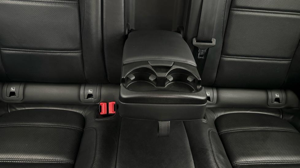 Rear Armrest/ Cup Holder