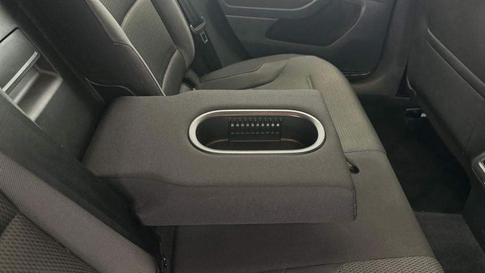 Rear Armrest/ Cup Holder