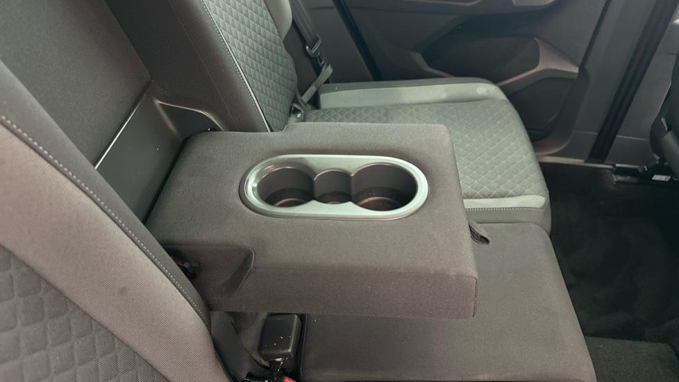 Rear Armrest/ Cup Holder