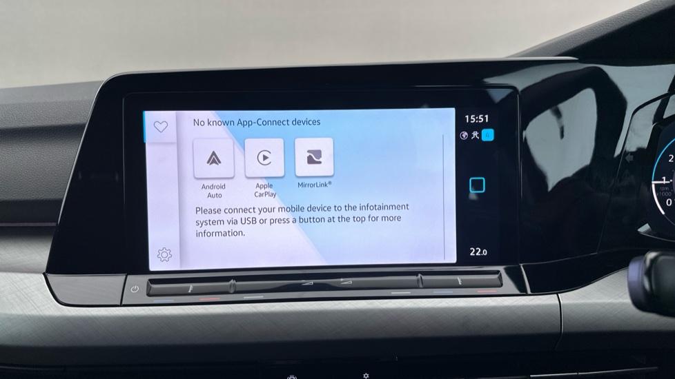 Apple Car Play & Android Auto