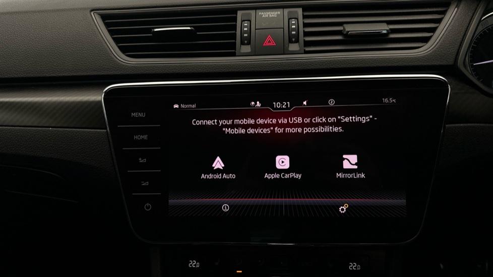 Apple Car Play & Android Auto