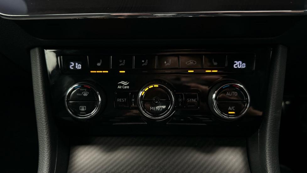 Air Conditioning /Dual Climate Control 