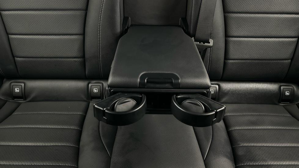 Rear Armrest/ Cup Holder